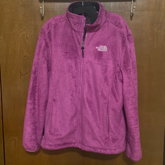 The North Face Jackets & Blazers - Brand: The North Face
Size: Large
Color: fucsia